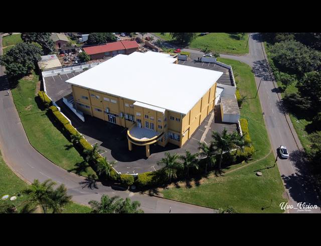 2,200M² BUILDING FOR SALE IN EVEREST HEIGHTS
